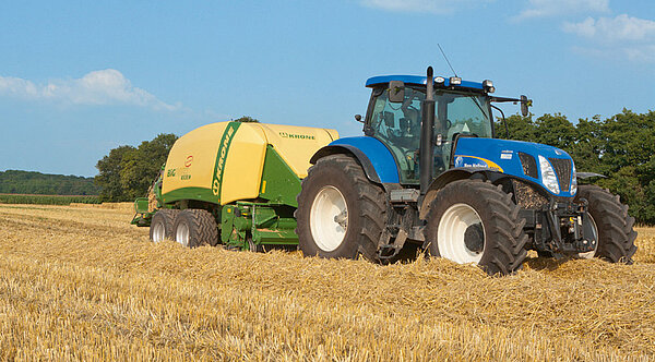 The two-speed baling chamber