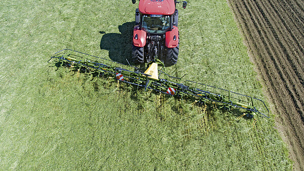 Il dispositivo di spargimento a bordo campo