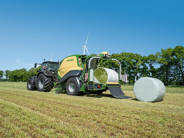 Óptima guía de lámina para una segura atadura de pacas