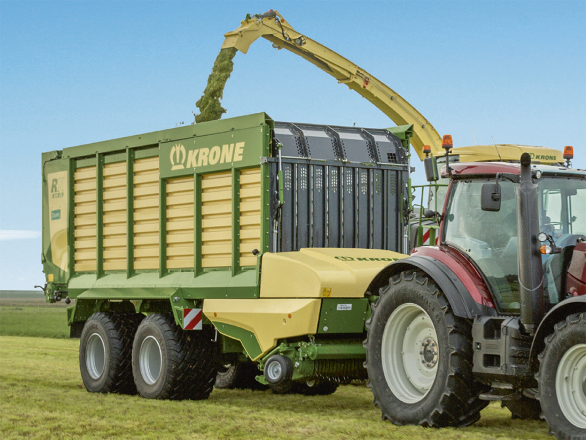 L'MX 330 GL/GD come carro per trinciato